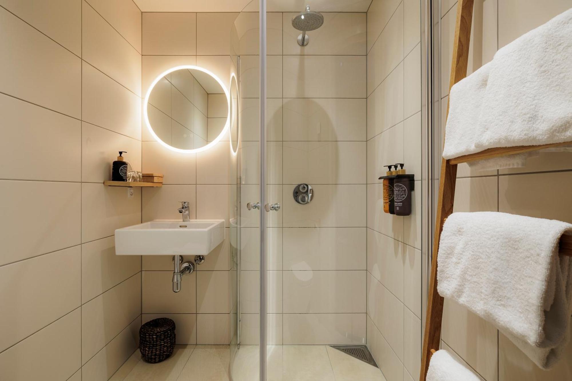 Hotel Gsh Рённе Экстерьер фото